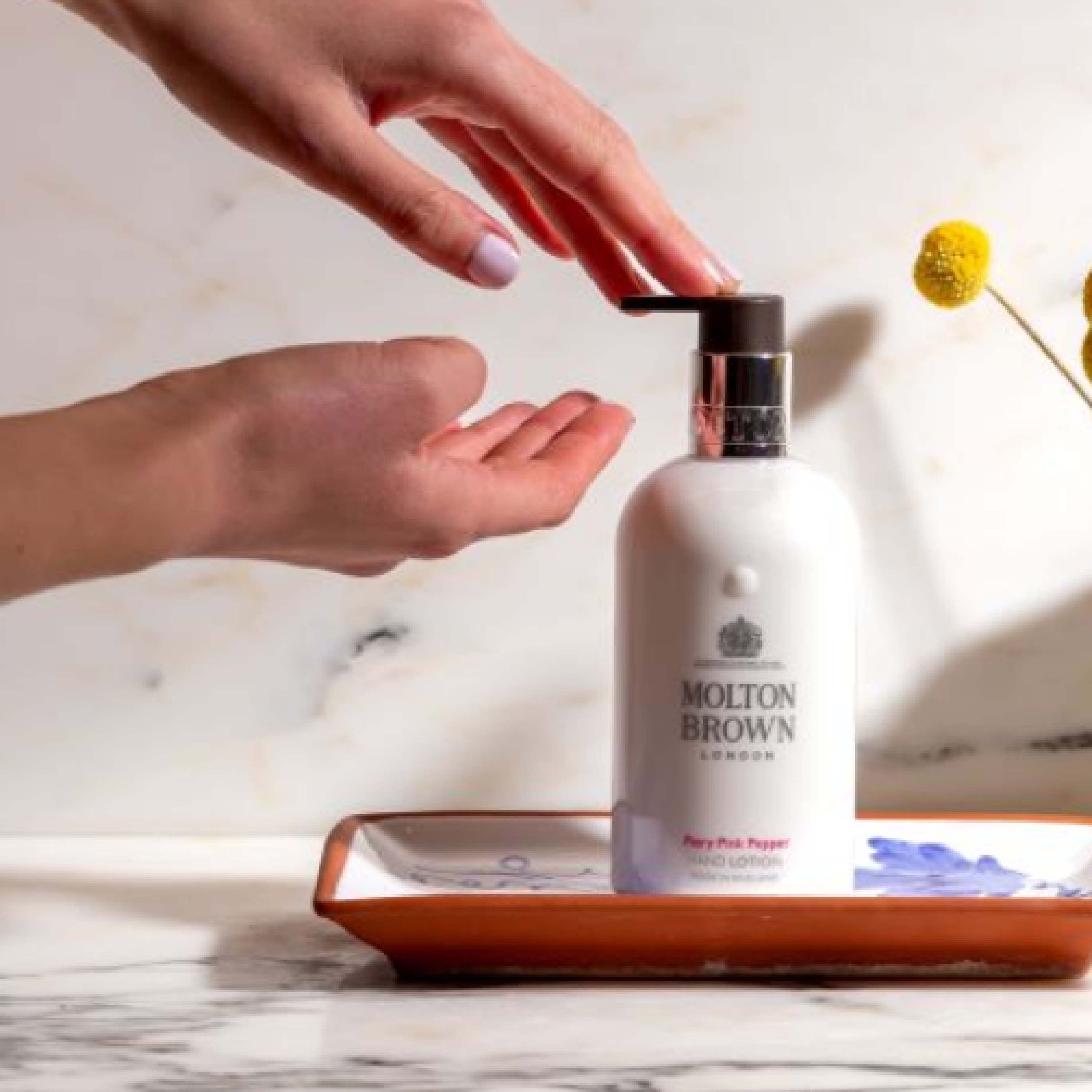 Molton_Brown_1000x1000px_wxvxlx